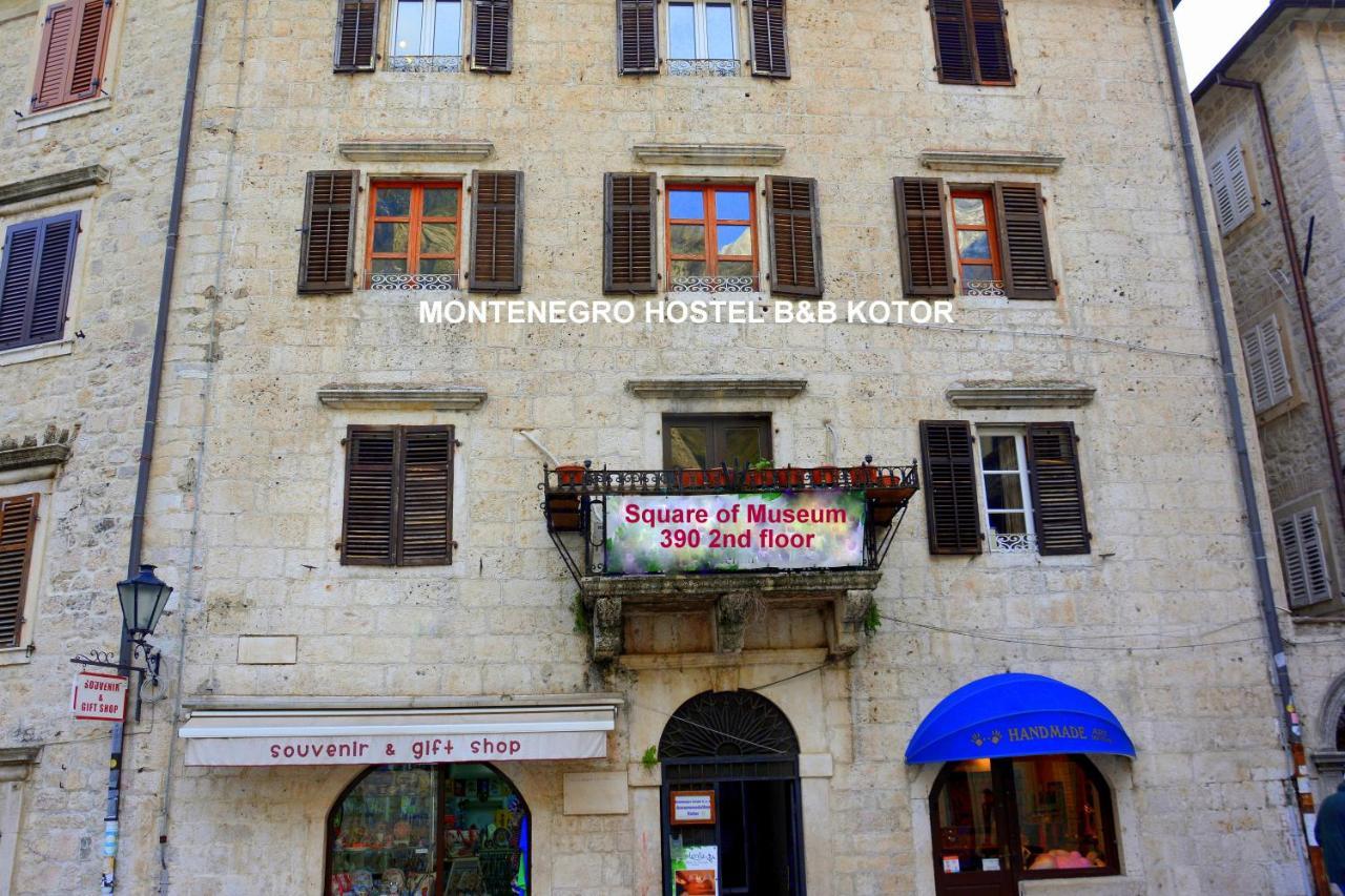 Montenegro Backpackers Home โกตอร์ ภายนอก รูปภาพ